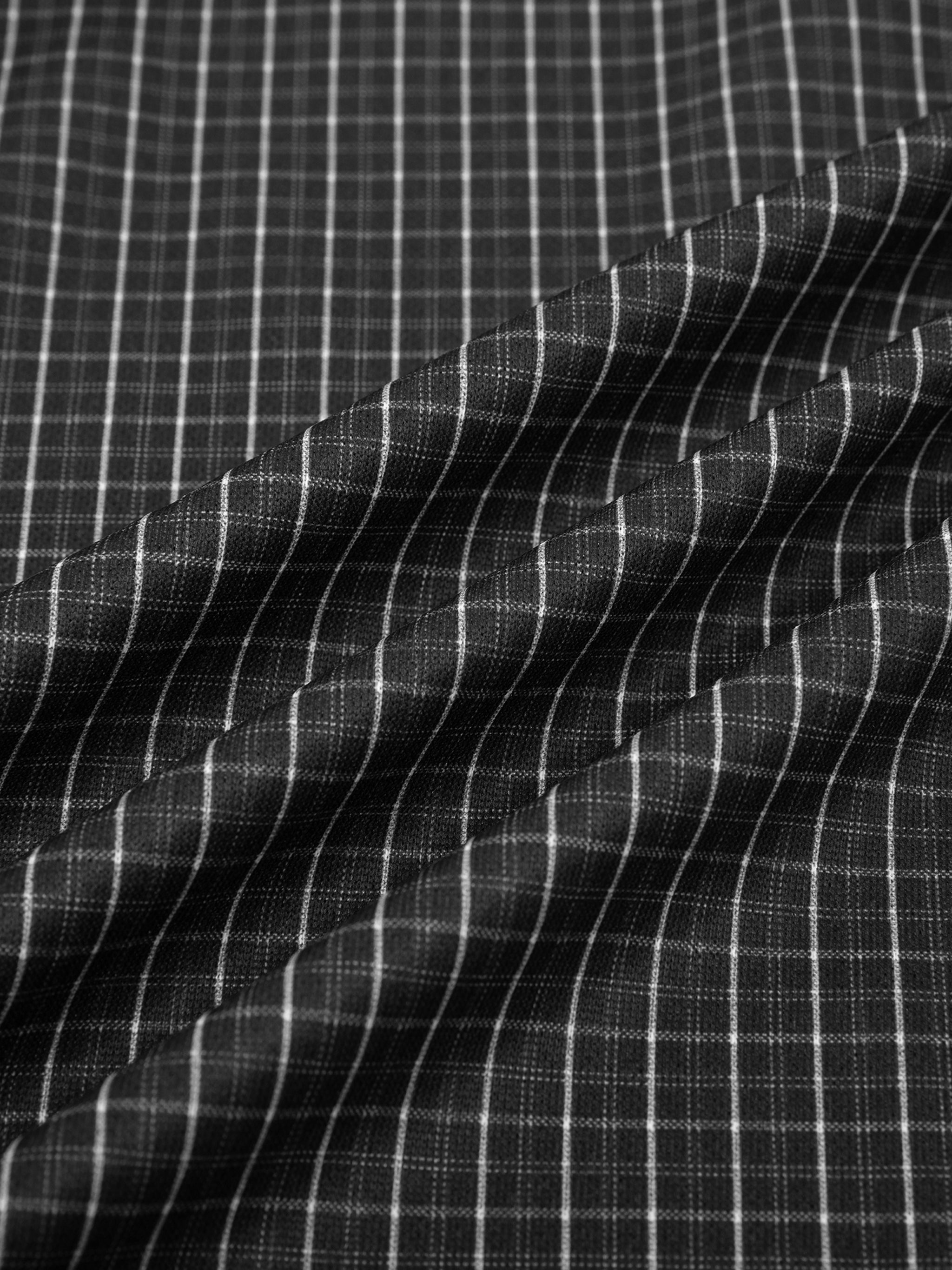Sudadera con capucha y cremallera en contraste a cuadros negros - Básica