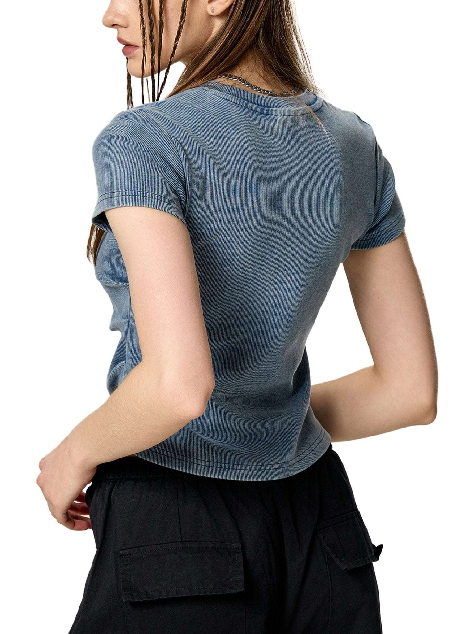 ORNATE - T-Shirt Cintré Délavé Y2K - CLRE - Marque Streetwear indépendante basée en France